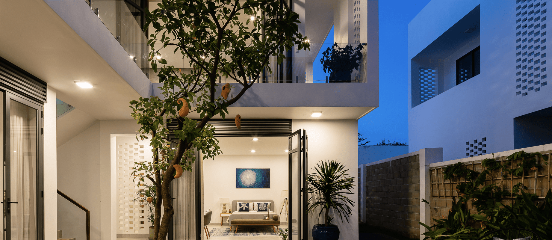 Liên hệ với chúng tôi